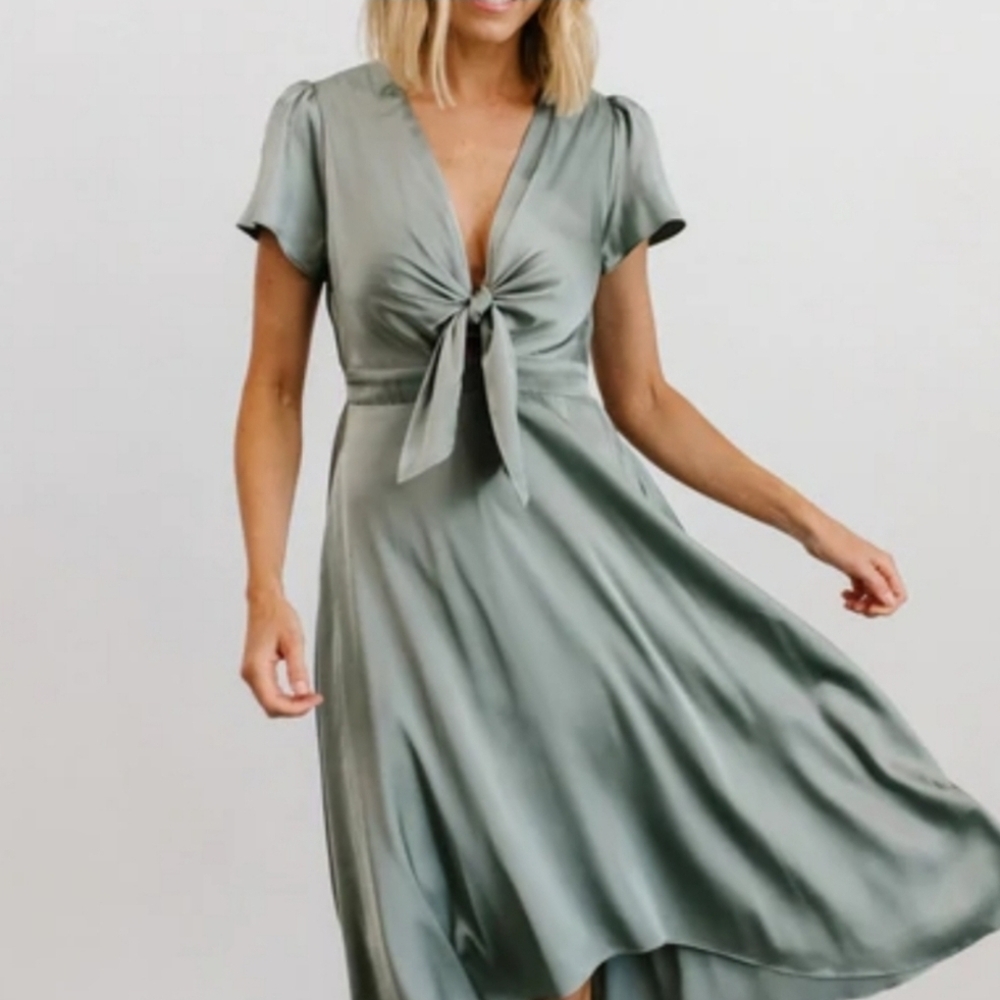 Elegant Sage Green Tie-Front Dress